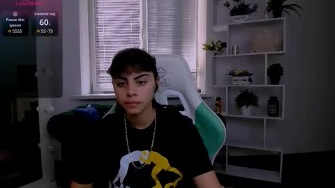 Olivia online show from November 4, 2025, 6:45 am