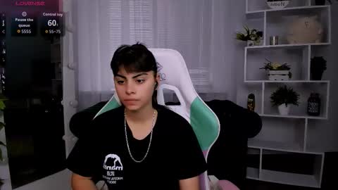 Olivia online show from November 6, 2025, 7:20 am