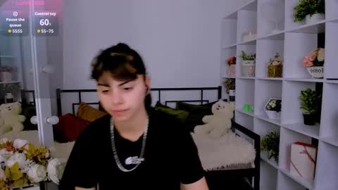 Olivia online show from November 8, 2025, 7:19 am