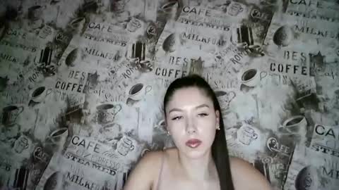 cocoberry1 online show from February 25, 2025, 3:16 pm