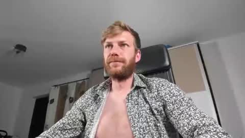 Snapshot of cocojambo04 chatting on May 22, 2026, 8:47 pm Nicholas online show from May 22, 2026, 8:47 pm