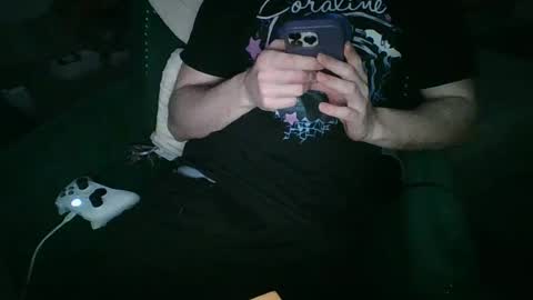 codyonit888 online show from January 4, 2025, 10:27 am