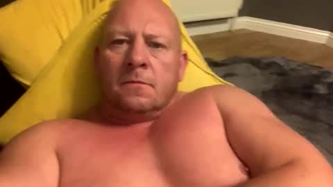 col4nows online show from September 23, 2025, 10:13 pm