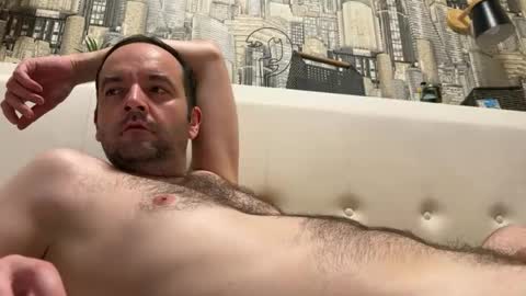 colambus555 online show from December 28, 2024, 9:40 pm