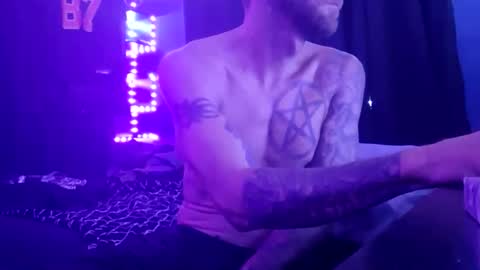 colevan2390 online show from November 17, 2025, 10:54 am