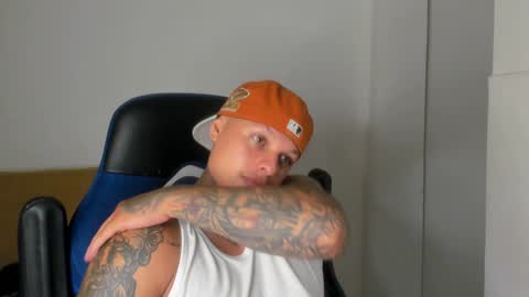 Snapshot of colin_prince2 chatting on December 19, 2024, 5:51 am COLIN online show from December 19, 2024, 5:51 am