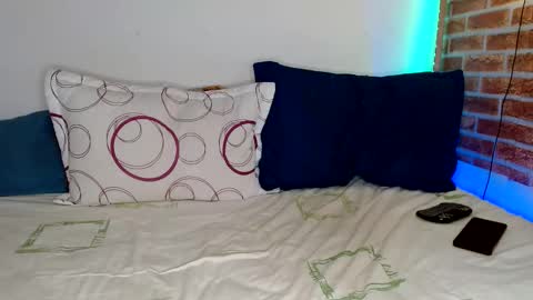 IG  online show from February 13, 2025, 10:11 pm