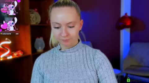 colla_white online show from February 12, 2026, 4:35 pm