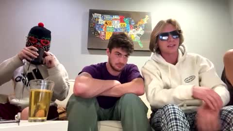 college_packing_8 online show from October 8, 2025, 1:14 am