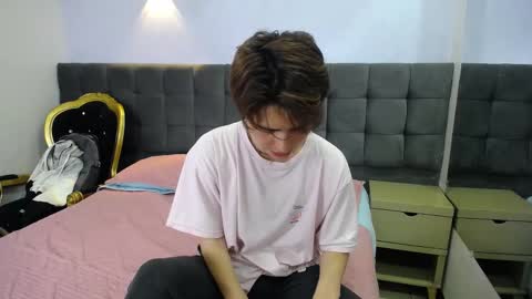 Snapshot of collinstone chatting on December 17, 2024, 9:05 pm collinstone online show from December 17, 2024, 9:05 pm