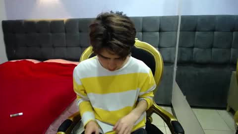 Snapshot of collinstone chatting on December 18, 2024, 6:57 pm collinstone online show from December 18, 2024, 6:57 pm