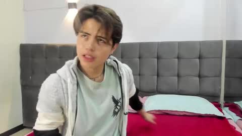 Snapshot of collinstone chatting on December 21, 2024, 7:49 pm collinstone online show from December 21, 2024, 7:49 pm