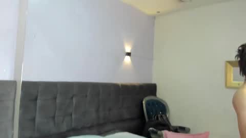 Snapshot of collinstone chatting on January 3, 2025, 1:59 am collinstone online show from January 3, 2025, 1:59 am