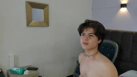 Snapshot of collinstone chatting on January 8, 2025, 1:53 am collinstone online show from January 8, 2025, 1:53 am