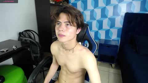 Snapshot of collinstone chatting on January 10, 2025, 11:08 pm collinstone online show from January 10, 2025, 11:08 pm