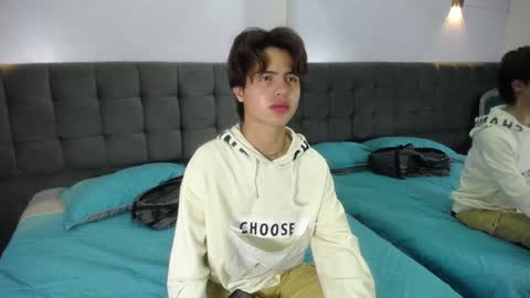 Snapshot of collinstone chatting on January 19, 2025, 7:37 pm collinstone online show from January 19, 2025, 7:37 pm