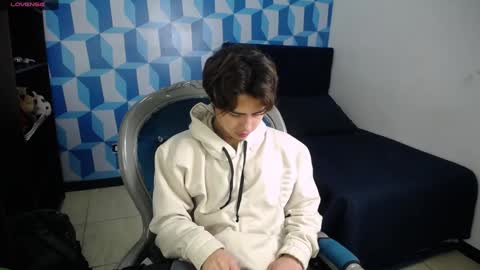 Snapshot of collinstone chatting on February 3, 2025, 7:42 pm collinstone online show from February 3, 2025, 7:42 pm