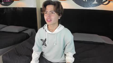 Snapshot of collinstone chatting on February 6, 2025, 8:34 pm collinstone online show from February 6, 2025, 8:34 pm