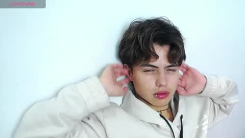 Snapshot of collinstone chatting on February 21, 2025, 7:43 pm collinstone online show from February 21, 2025, 7:43 pm