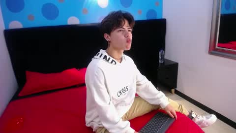 Snapshot of collinstone chatting on March 2, 2025, 8:29 pm collinstone online show from March 2, 2025, 8:29 pm