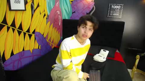 Snapshot of collinstone chatting on March 12, 2025, 8:10 pm collinstone online show from March 12, 2025, 8:10 pm