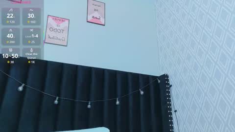  GRETCHEN  online show from October 15, 2025, 12:27 pm