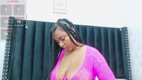 Snapshot of colombia_mommy_ chatting on January 17, 2026, 12:10 pm GRETCHEN online show from January 17, 2026, 12:10 pm