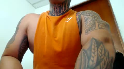 Snapshot of colombian_monster_cock chatting on December 7, 2024, 1:36 am camilo online show from December 7, 2024, 1:36 am