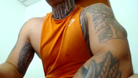 Snapshot of colombian_monster_cock chatting on December 27, 2024, 11:28 am camilo online show from December 27, 2024, 11:28 am