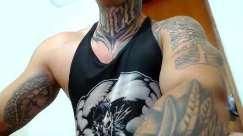 Snapshot of colombian_monster_cock chatting on January 31, 2025, 10:21 pm camilo online show from January 31, 2025, 10:21 pm
