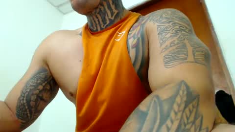 Snapshot of colombian_monster_cock chatting on February 26, 2025, 10:42 pm camilo online show from February 26, 2025, 10:42 pm