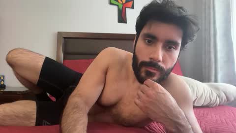 Snapshot of colombianstud94 chatting on February 24, 2026, 5:44 pm colombianstud94 online show from February 24, 2026, 5:44 pm