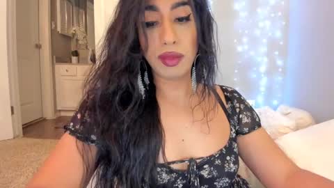 Snapshot of colombiantexas chatting on February 23, 2025, 10:20 pm ........ Instagram Lorysexys online show from February 23, 2025, 10:20 pm