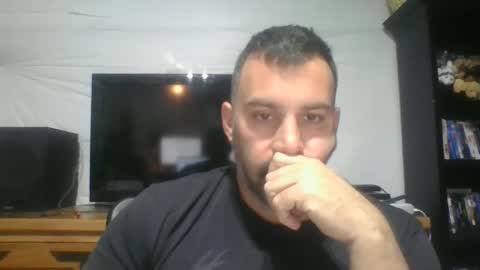 Just me online show from December 5, 2024, 7:17 pm