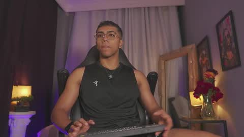 colstorw_ online show from April 13, 2026, 10:43 am