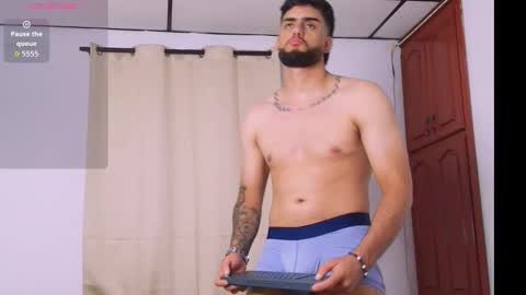 colt_perci online show from September 28, 2025, 1:33 am