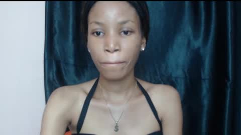 Snapshot of coltish_sexy chatting on January 7, 2025, 8:13 am coltish_sexy online show from January 7, 2025, 8:13 am