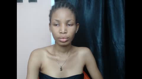 Snapshot of coltish_sexy chatting on January 28, 2025, 8:04 am coltish_sexy online show from January 28, 2025, 8:04 am