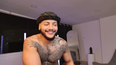 Jhoan online show from October 17, 2025, 2:04 am