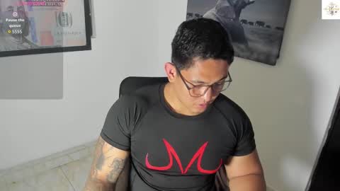 Snapshot of coltonmassif_ chatting on November 4, 2025, 1:59 am coltonmassif_ online show from November 4, 2025, 1:59 am