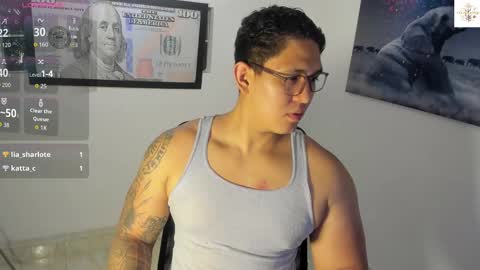 Snapshot of coltonmassif_ chatting on November 9, 2025, 1:04 am coltonmassif_ online show from November 9, 2025, 1:04 am