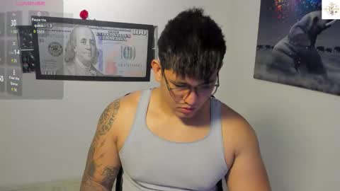 Snapshot of coltonmassif_ chatting on November 15, 2025, 1:03 am coltonmassif_ online show from November 15, 2025, 1:03 am