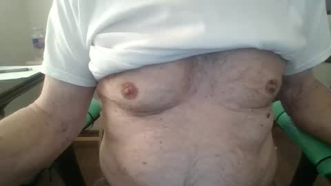 Snapshot of comeonmymouth chatting on March 1, 2026, 5:15 pm comeonmymouth online show from March 1, 2026, 5:15 pm