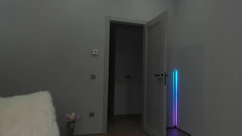 Alice online show from October 25, 2025, 1:18 pm