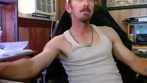 Snapshot of comic_king27 chatting on May 31, 2026, 10:11 pm Nelson or ComicKing and sometime Peachy143 online show from May 31, 2026, 10:11 pm