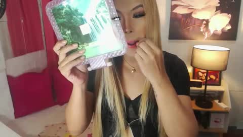 Snapshot of commanderofsexx chatting on December 30, 2024, 3:47 am QUEEN SABRINA online show from December 30, 2024, 3:47 am