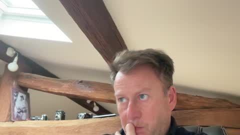 Snapshot of compay69 chatting on December 17, 2024, 12:43 pm compay69 online show from December 17, 2024, 12:43 pm