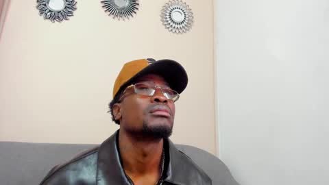 COMPTON online show from October 5, 2025, 12:58 pm