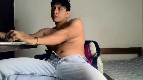 Snapshot of conde2710 chatting on June 17, 2026, 9:23 am ELCONDE online show from June 17, 2026, 9:23 am