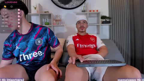 Snapshot of confi17_latin chatting on January 29, 2025, 5:09 am Damian and Daniel online show from January 29, 2025, 5:09 am